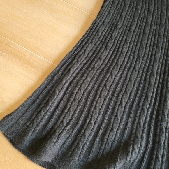 Cable-Knit Wool Blend A-Line Skirt - Picture 2 of 5